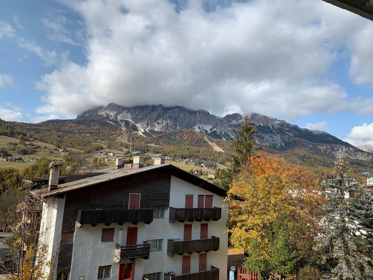 Hotel Serena Cortina Cortina dʼAmpezzo Exterior foto