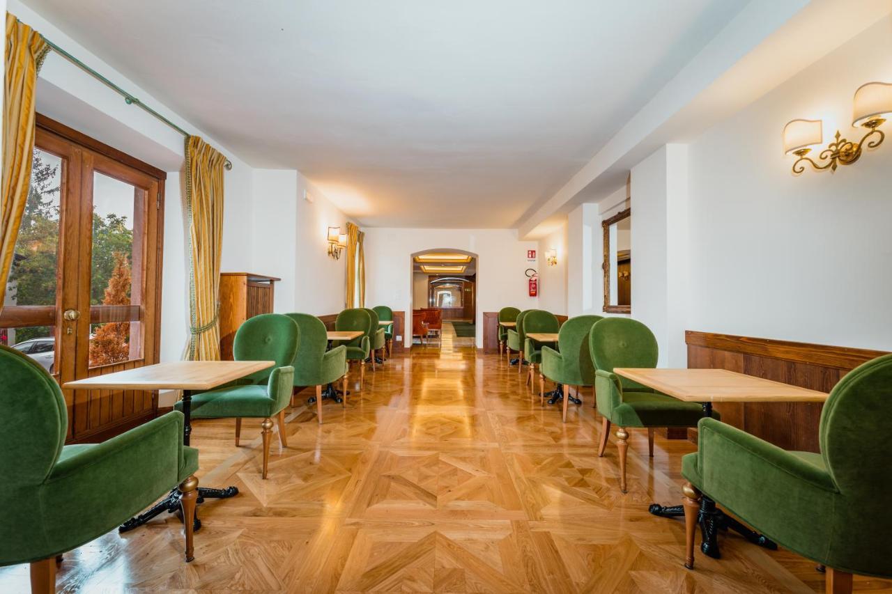Hotel Serena Cortina Cortina dʼAmpezzo Exterior foto