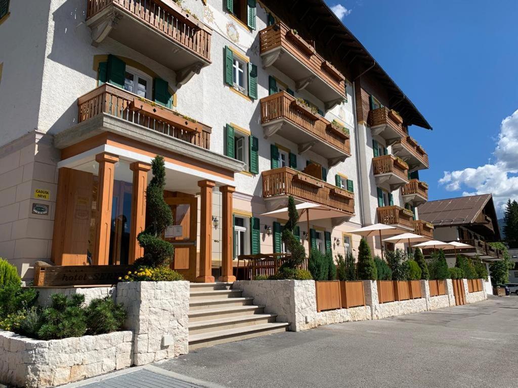 Hotel Serena Cortina Cortina dʼAmpezzo Exterior foto
